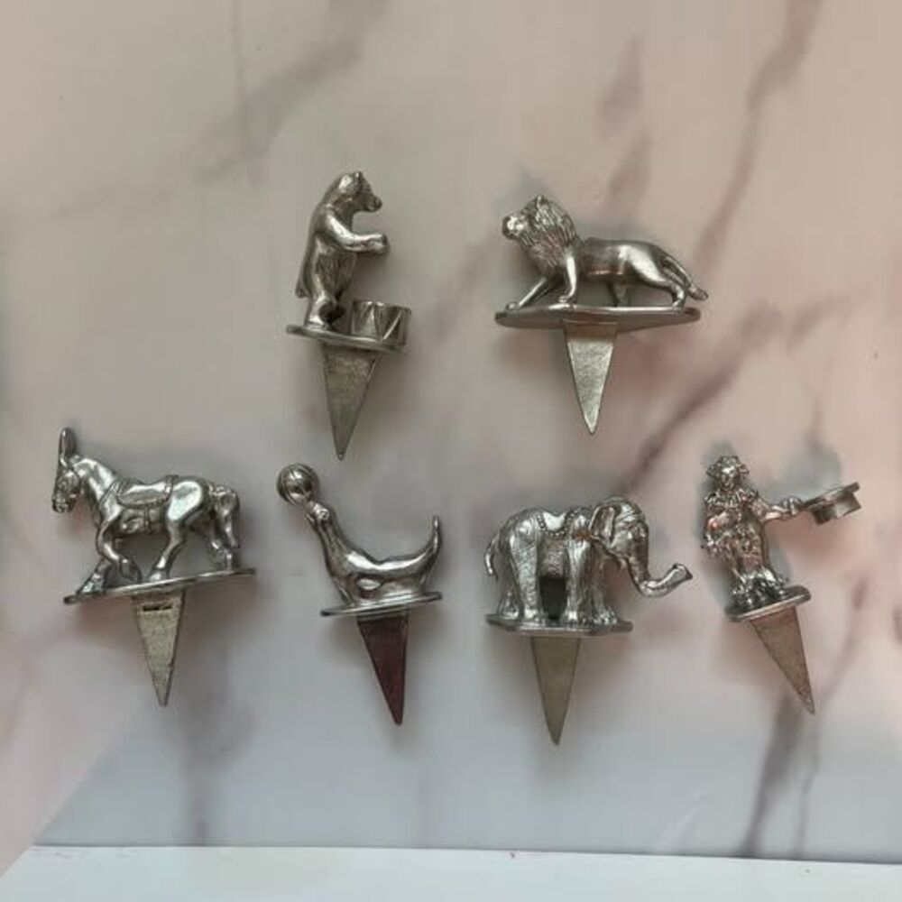 Vintage Empire Silver Circus-Themed Birthday Candle Holders Set (Box & Candles) - Picture 2 of 9